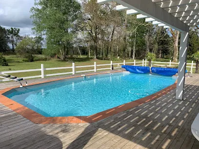 Image de Lauzun Piscine Spa Sud Gironde