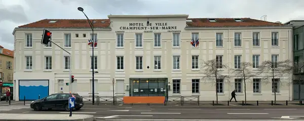 Abri Piscine Motorisé Entreprise abri de piscine Champigny-sur-Marne