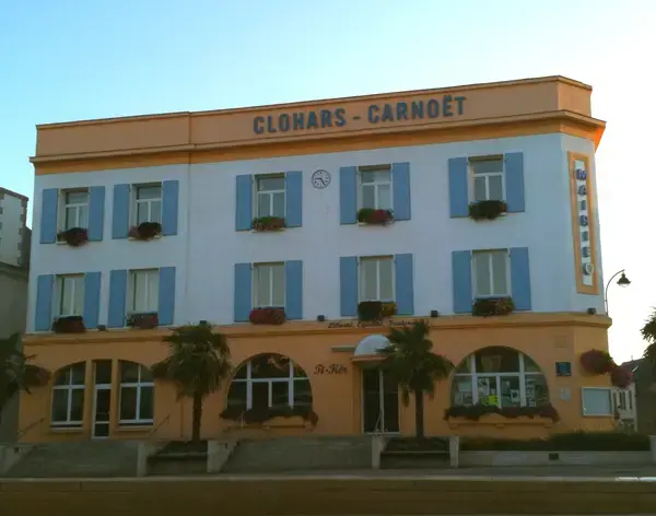 Abri Piscine Motorisé Entreprise abri de piscine Clohars-Carnoët