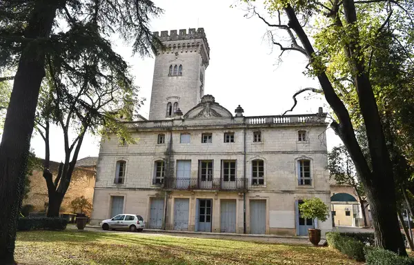Abri Piscine Motorisé Entreprise abri de piscine Lunel-Viel