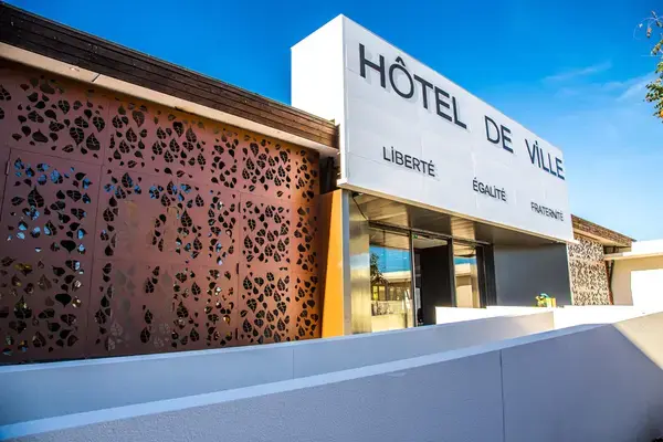 Abri Piscine Motorisé Entreprise abri de piscine Pollestres