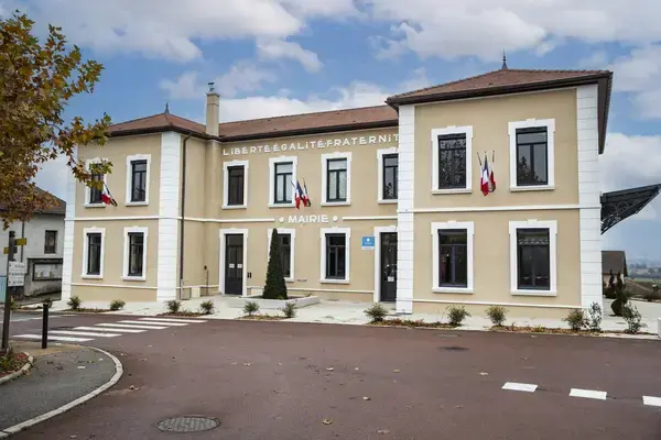 Abri Piscine Motorisé Entreprise abri de piscine Satolas-et-Bonce