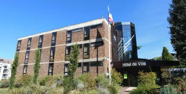 Abri Piscine Motorisé Entreprise abri de piscine Sucy-en-Brie